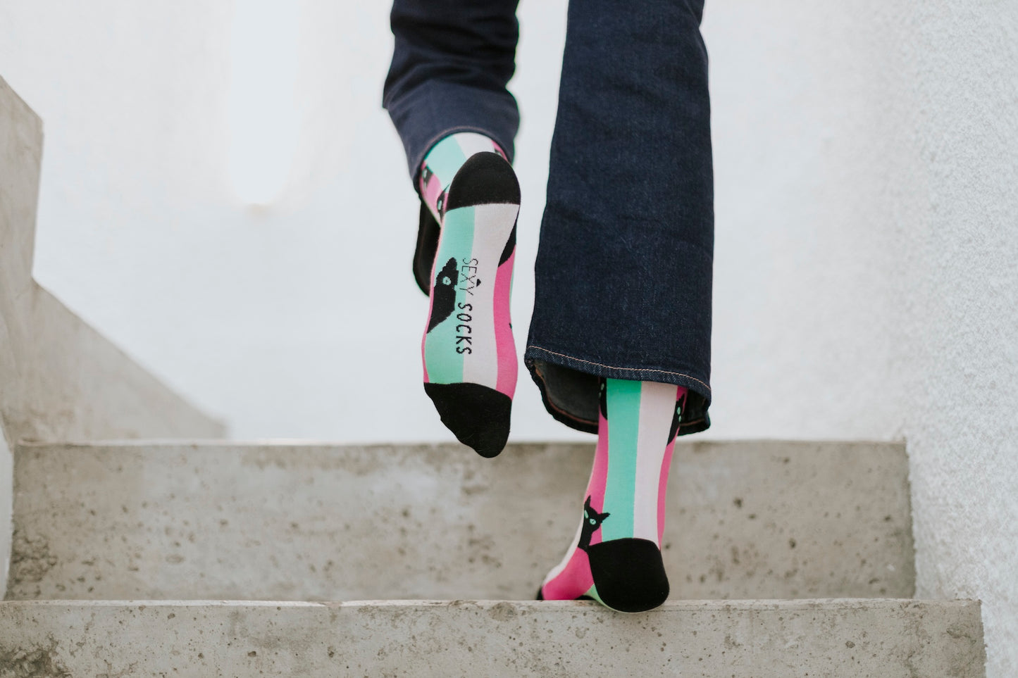 Curious Cat Natural Bamboo Knit Socks